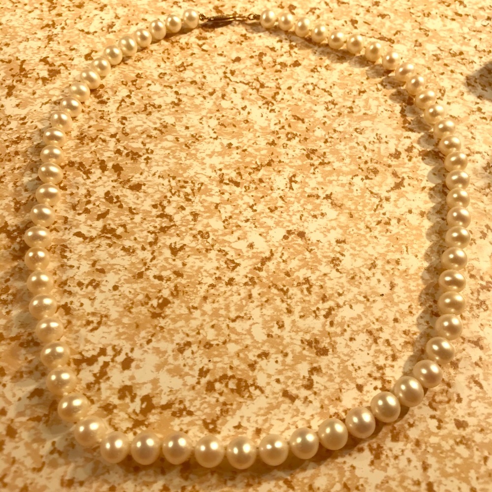 Genuine pearls in perfect condition!